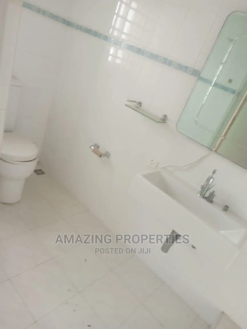 5bdrm House in Spintex for rent