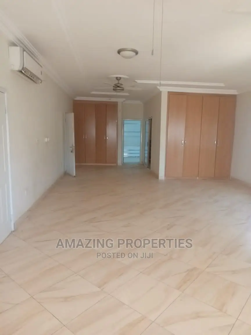 5bdrm House in Spintex for rent