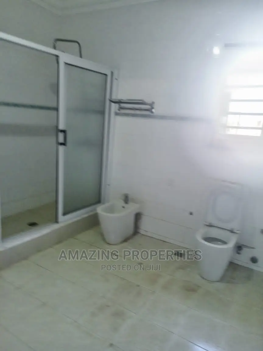 5bdrm House in Spintex for rent