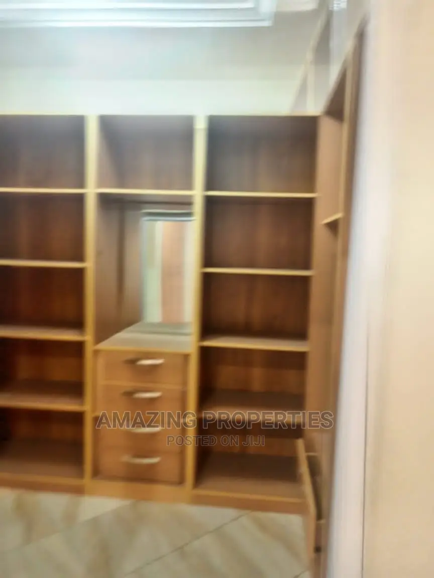 5bdrm House in Spintex for rent