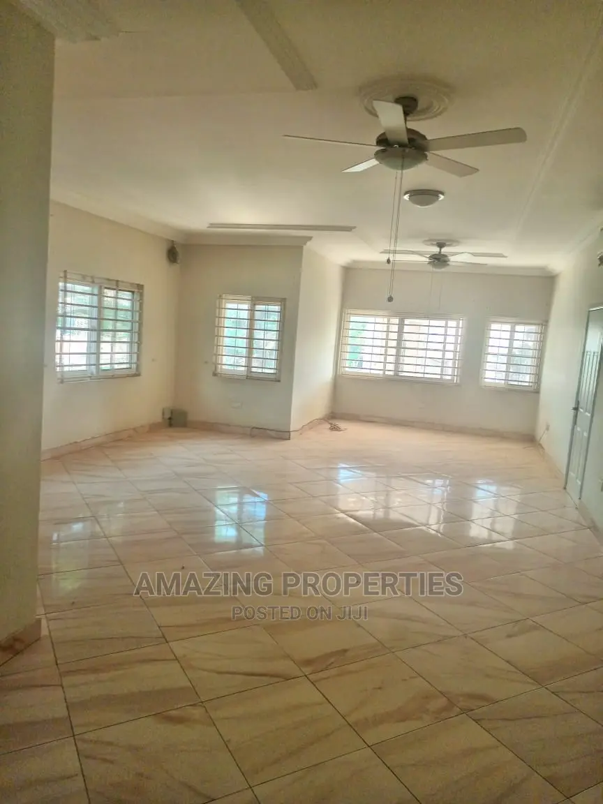 5bdrm House in Spintex for rent