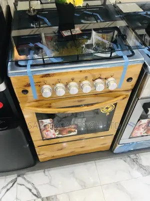 Light Wooden 4 Gas Burner Oven Grill
