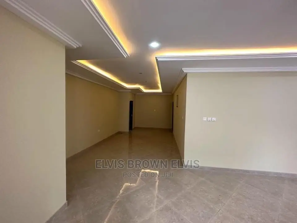 3bdrm House in Living Large, East Legon for Sale