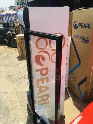 Adorable Pearl PVC 49–. 368 L Display Fridge