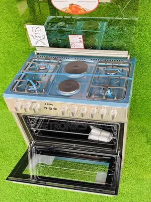 4 Gas Burner, 2 Electric Auto Ignition, Oven and Rotisserie