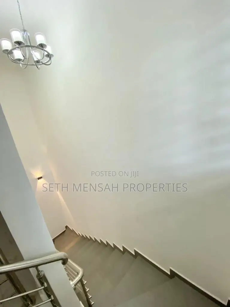 3bdrm Apartment in Skm, Mile 7 for Rent