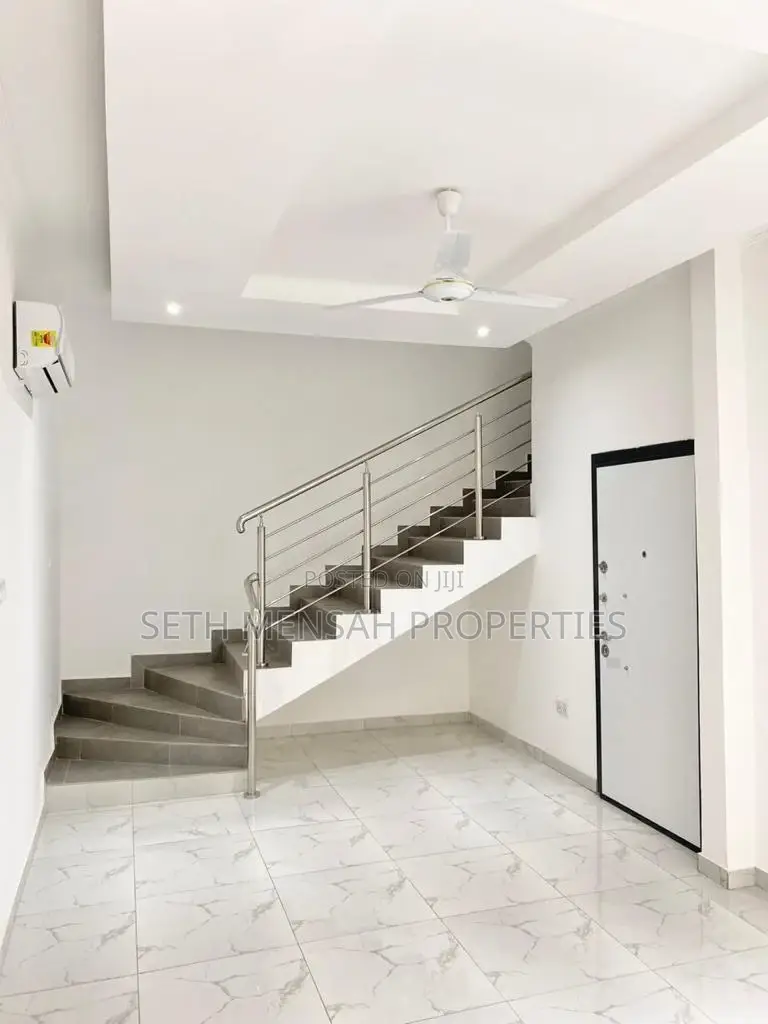 3bdrm Apartment in Skm, Mile 7 for Rent