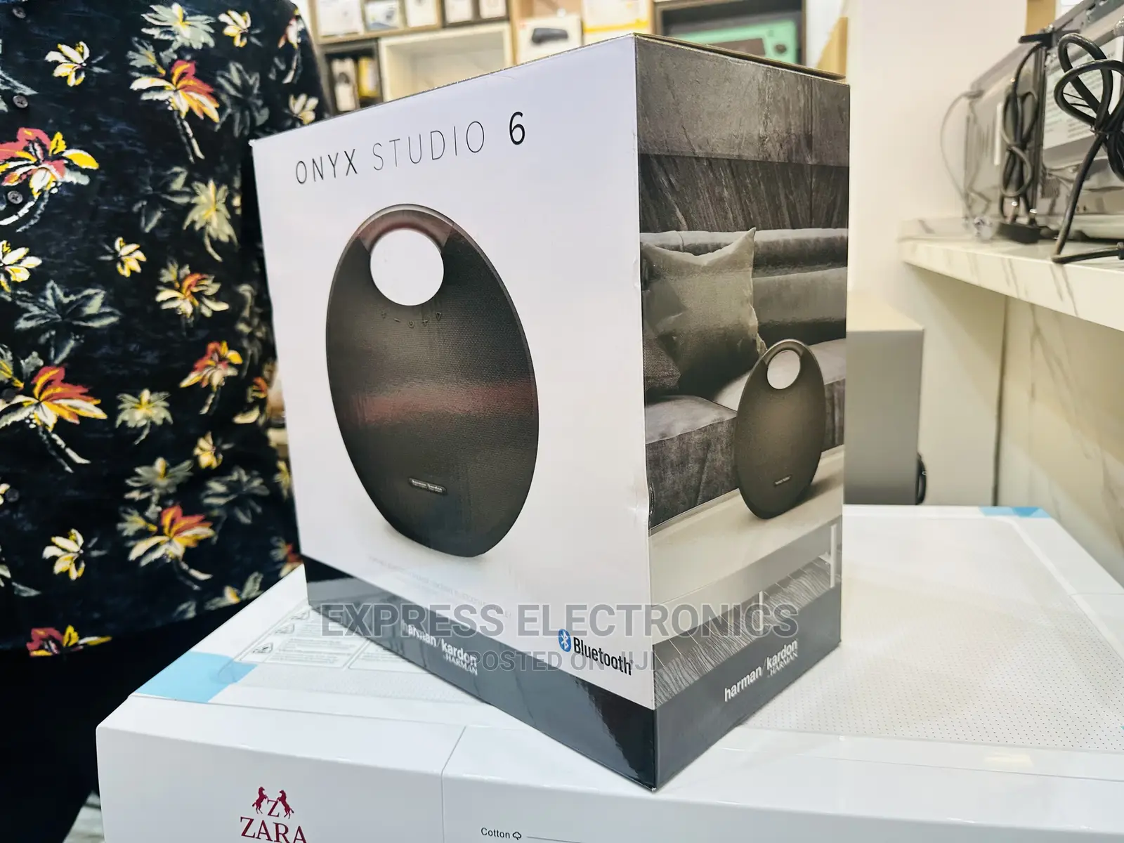 Onyx 6 Perfect and Elegant Design Bluetooth Speaker