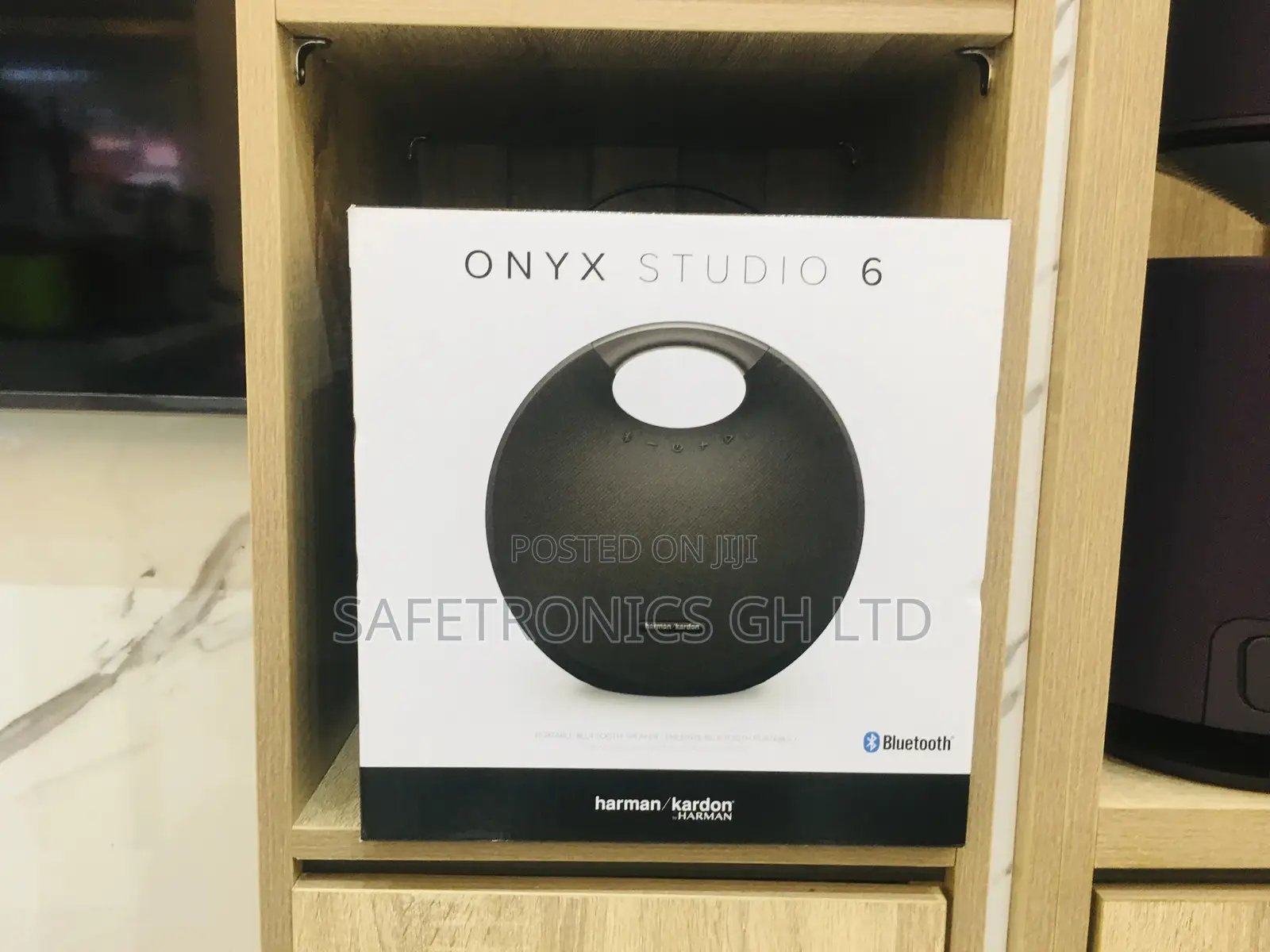 Harman Kardon Onyx Studio 6 Wireless Bluetooth Speaker