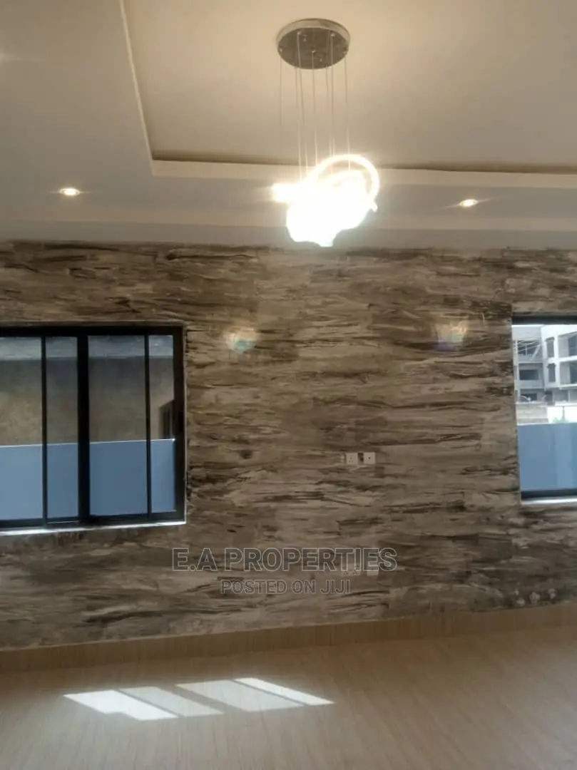 4bdrm House in E A Properties, Ghana Flag for sale