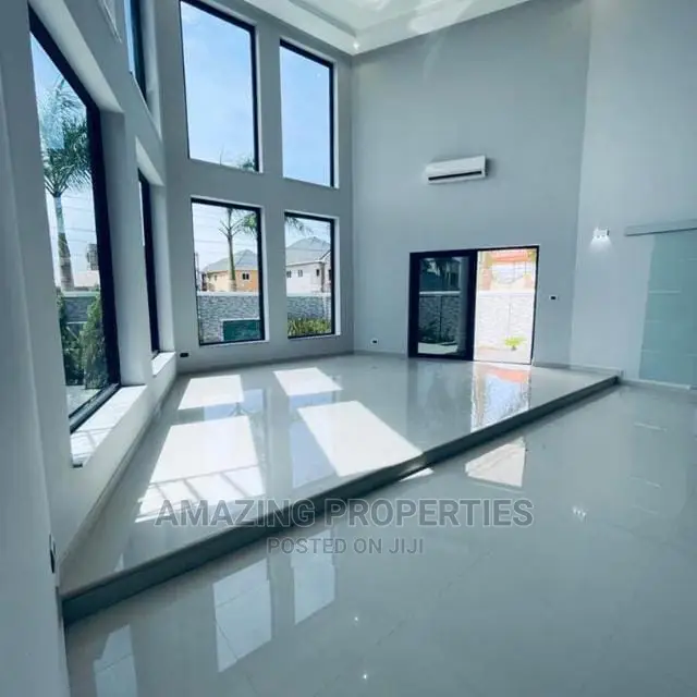 5bdrm House in East Legon for Sale