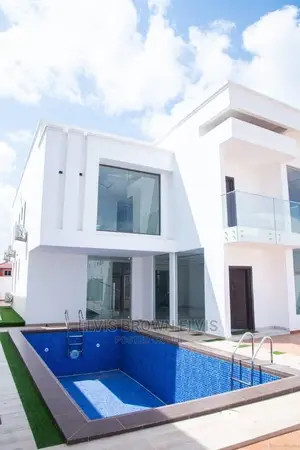 4bdrm Mansion in Living Large, East Legon for Sale