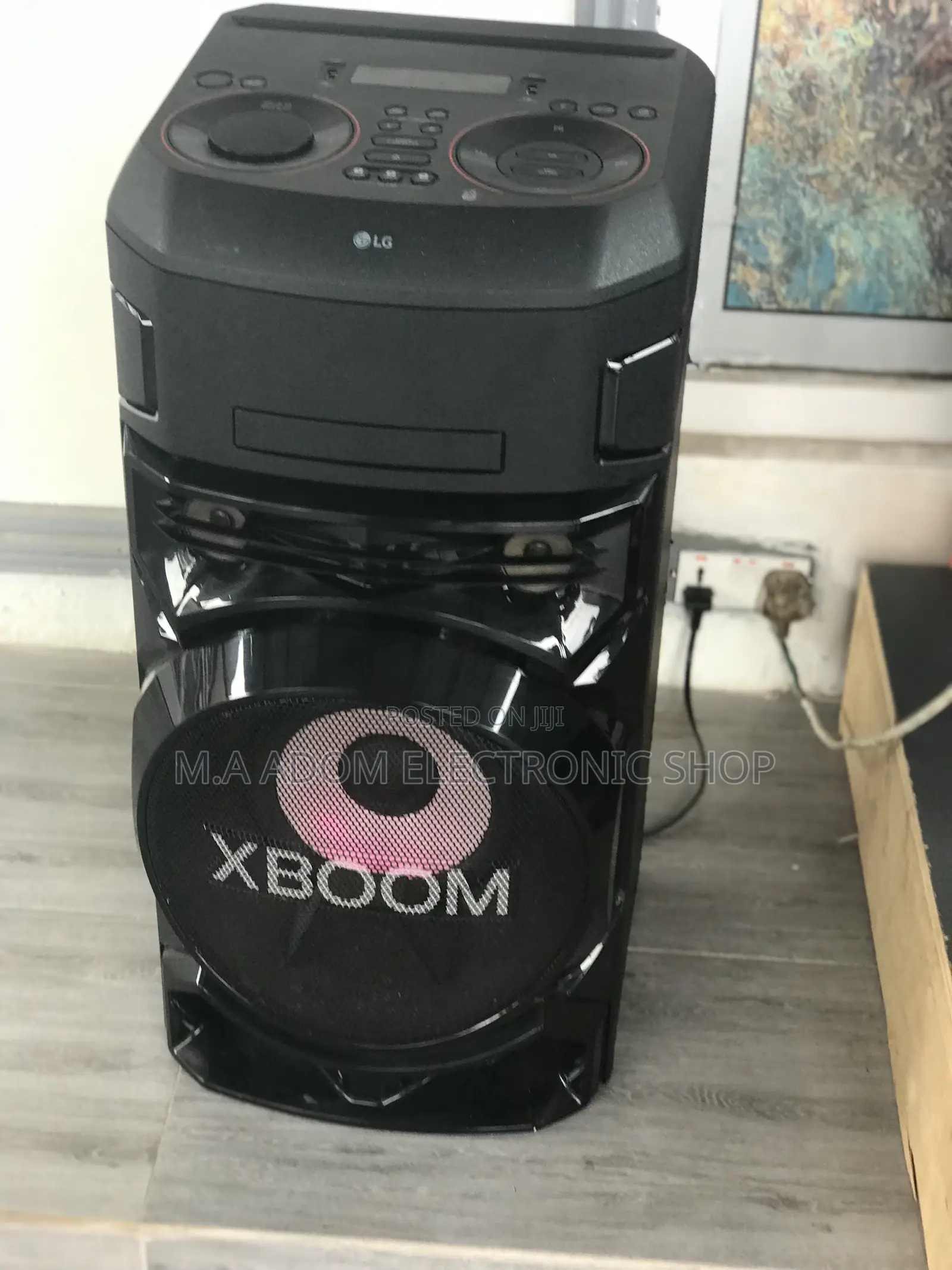 Available LG Xboom On5