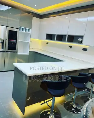 Customize Kitchen Cabinets