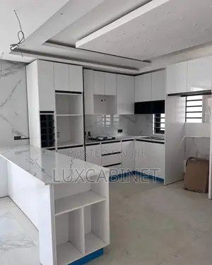 Modern Kitchen Cabinets