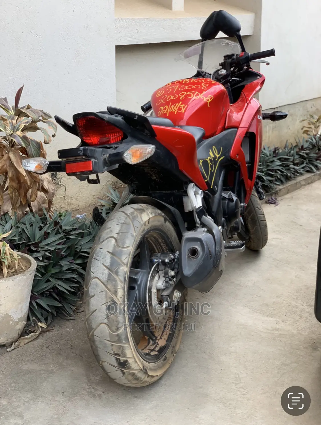 Honda CBR 2013 Red