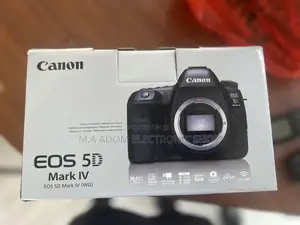 5D Mark Iv Canon With Lens