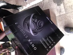 Harman Kardon Onyx Studio 7 Bluetooth for Easy Streaming