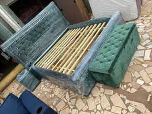 Classic Queen Size Bed With Aotoman. Free Delivery