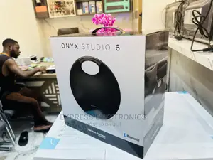 Onyx 6 Studio Portable Speaker Fresh in Box
