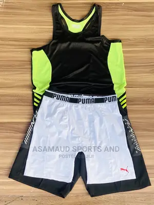 Original Set Of Gym Wear At Cool Price