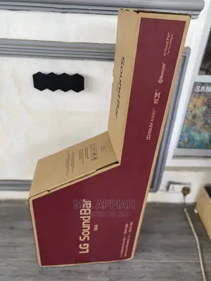Slim LG Soundbar LG SN4 2.1 Channel 300W .