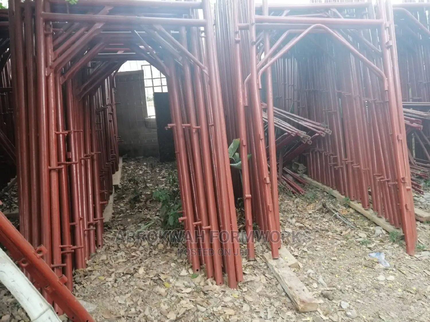 Formworks/Acrojacks/Scaffolds/Metals/Tiles/Paint/Machines