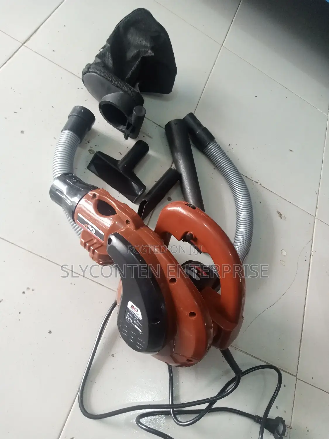 Portable Vacuum Cleaner and Airblower