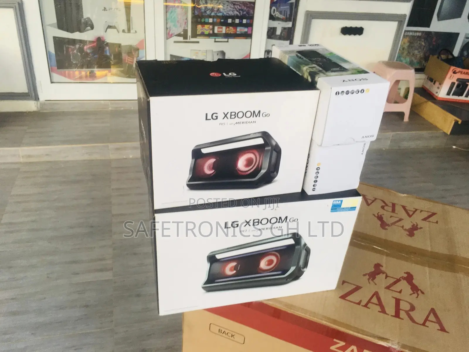 LG XBOOM Go Portable Bluetooth Speaker PL7 - LED Lighting A
