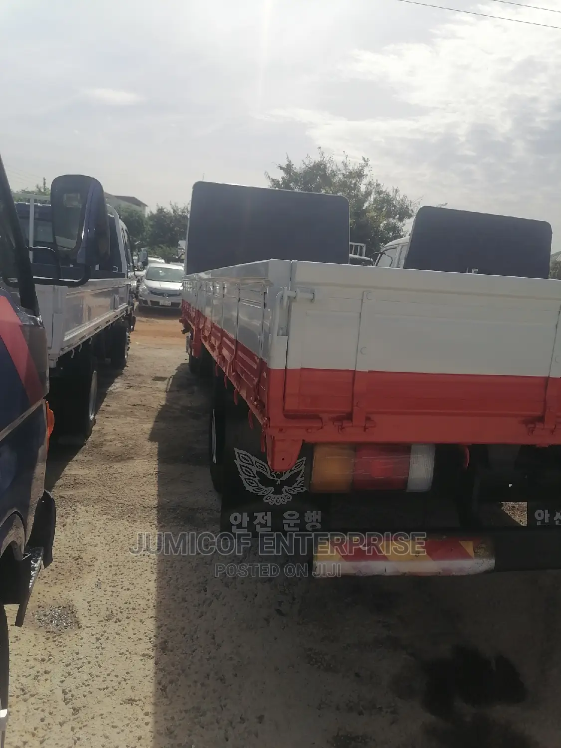 Hyundai 5 Ton Truck (Old Type)