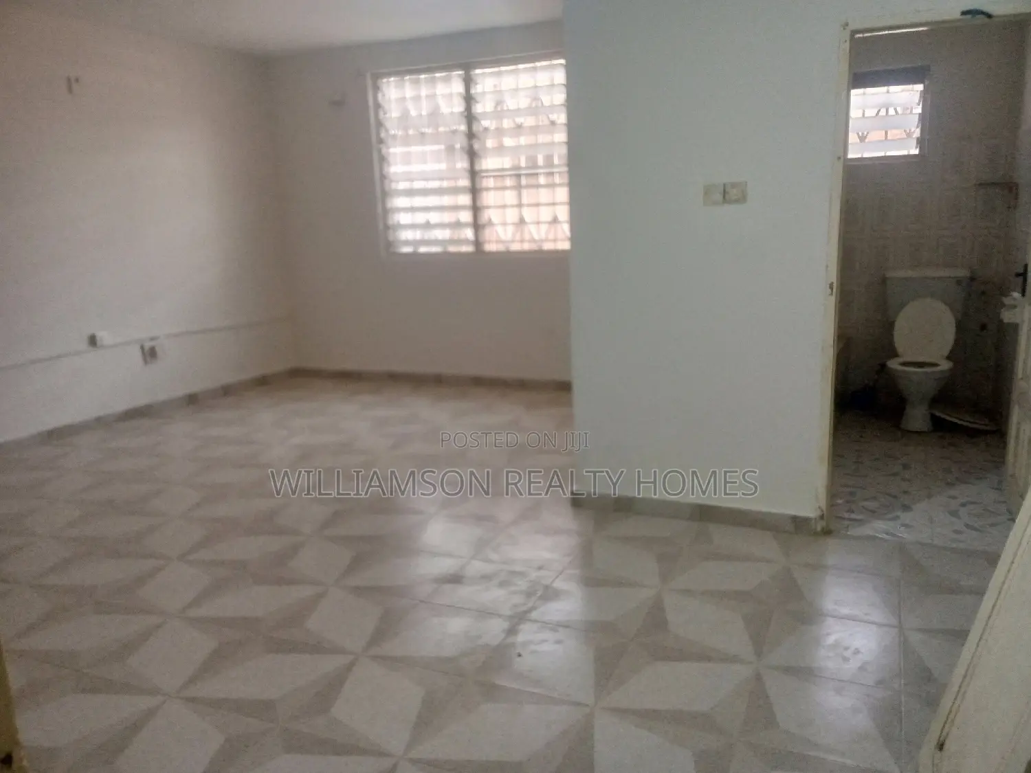 1bdrm Apartment in Community 18 Area, Spintex for rent
