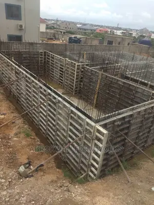 Retaining Wall/Ghana Pillars/Columns