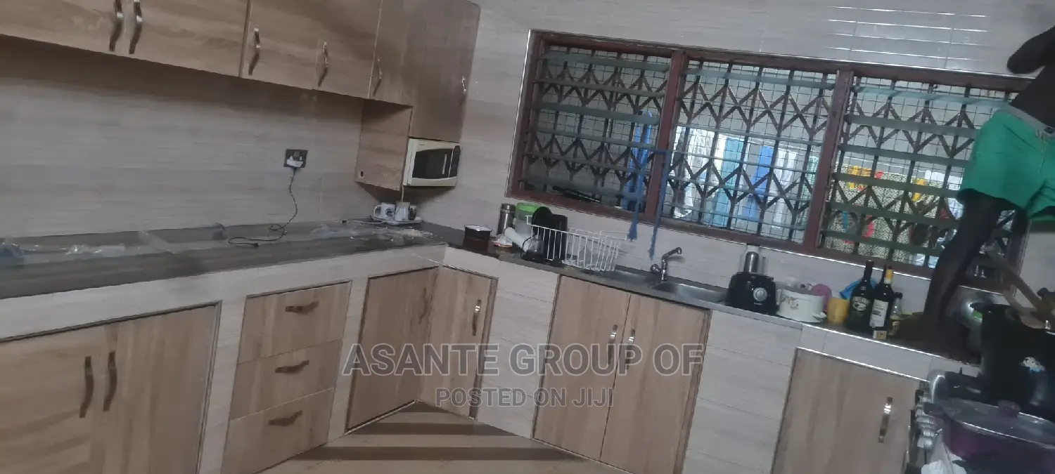 Quality And Affordable Modern Kitchen Cabinets