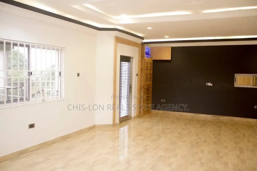 6bdrm House in Sharp-Connect., Kasoa for Sale
