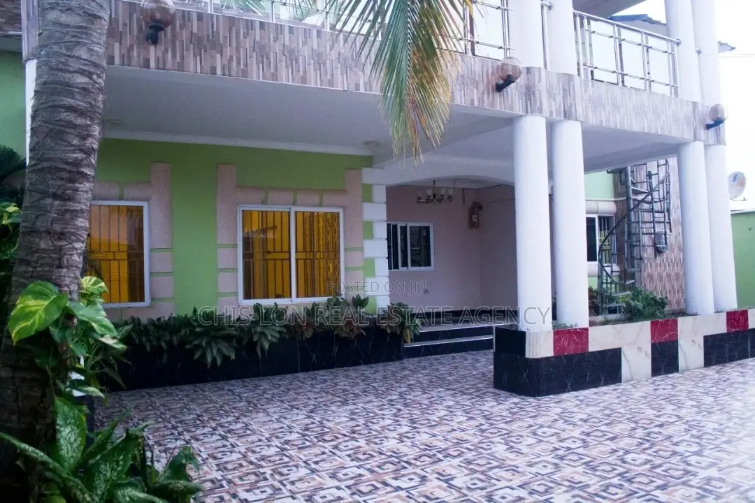 6bdrm House in Sharp-Connect., Kasoa for Sale