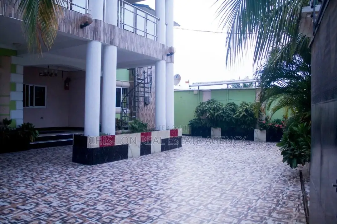6bdrm House in Sharp-Connect., Kasoa for Sale