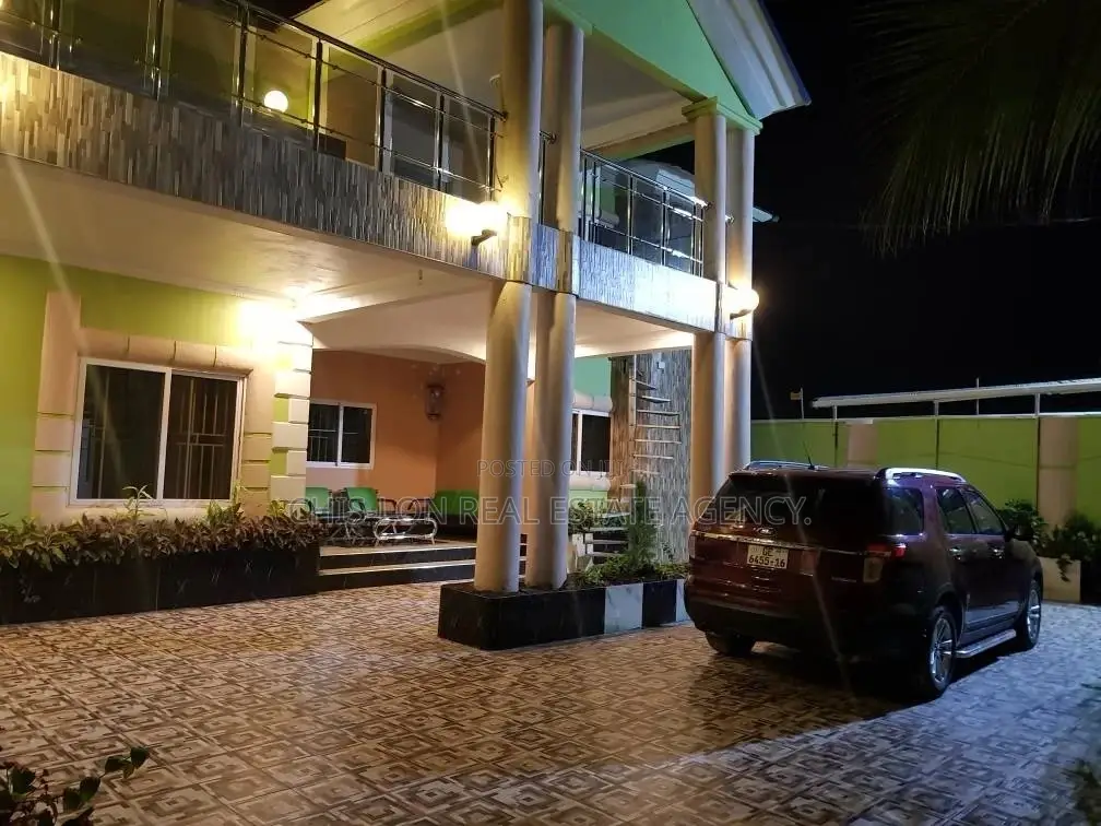 6bdrm House in Sharp-Connect., Kasoa for Sale