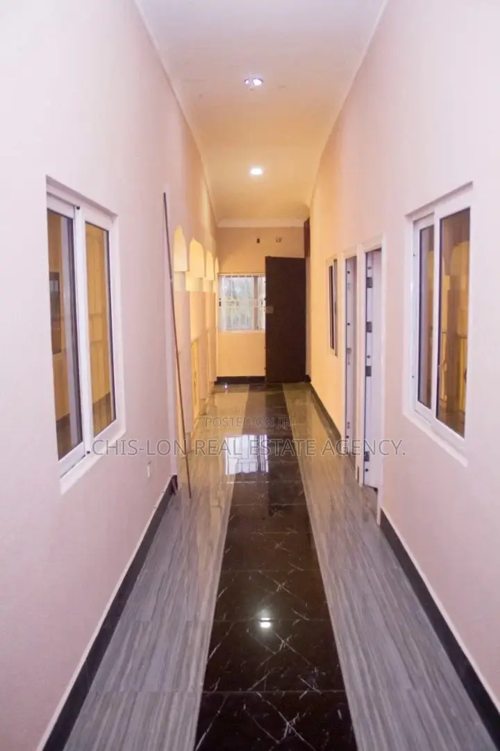 6bdrm House in Sharp-Connect., Kasoa for Sale