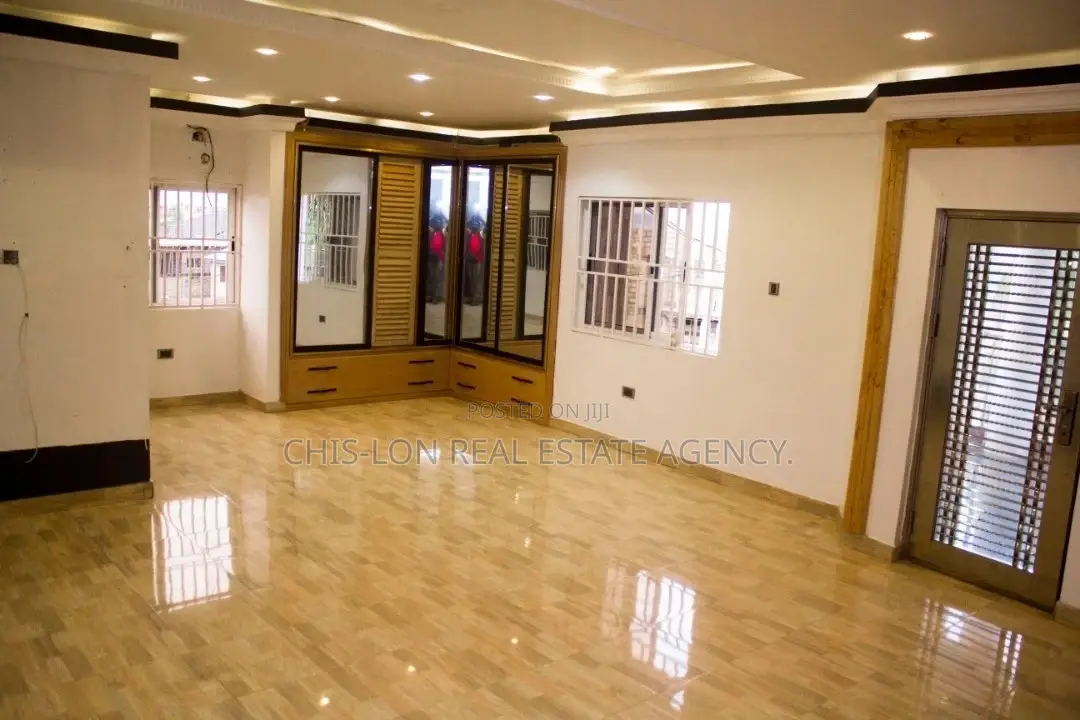 6bdrm House in Sharp-Connect., Kasoa for Sale