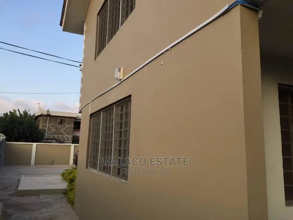 4bdrm House in Walako Estate, Odorkor for Rent