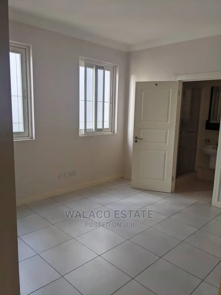 4bdrm House in Walako Estate, Odorkor for Rent