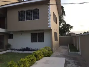 4bdrm House in Walako Estate, Odorkor for Rent