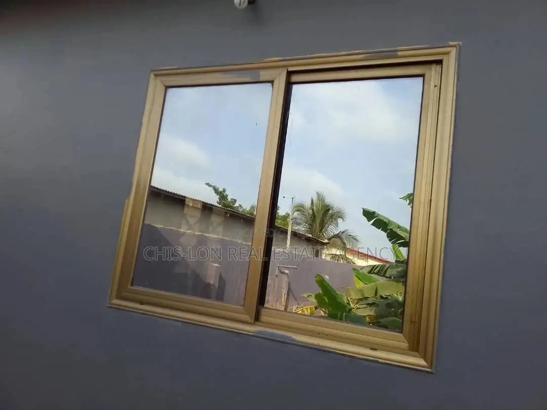 6bdrm House in Sharp-Connect., Nyanyano for Sale