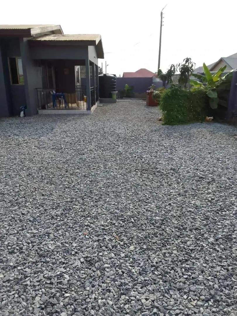 6bdrm House in Sharp-Connect., Nyanyano for Sale