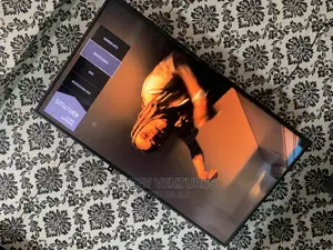 Uk Used Samsung 43inches UHD HDR Apple Airplay Smart Tv