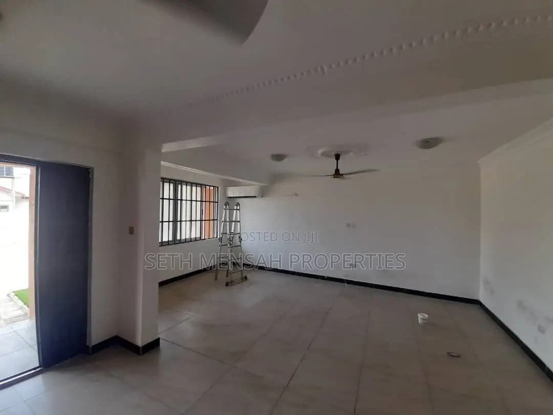 3bdrm Apartment in SKM Property, Teshie for Rent