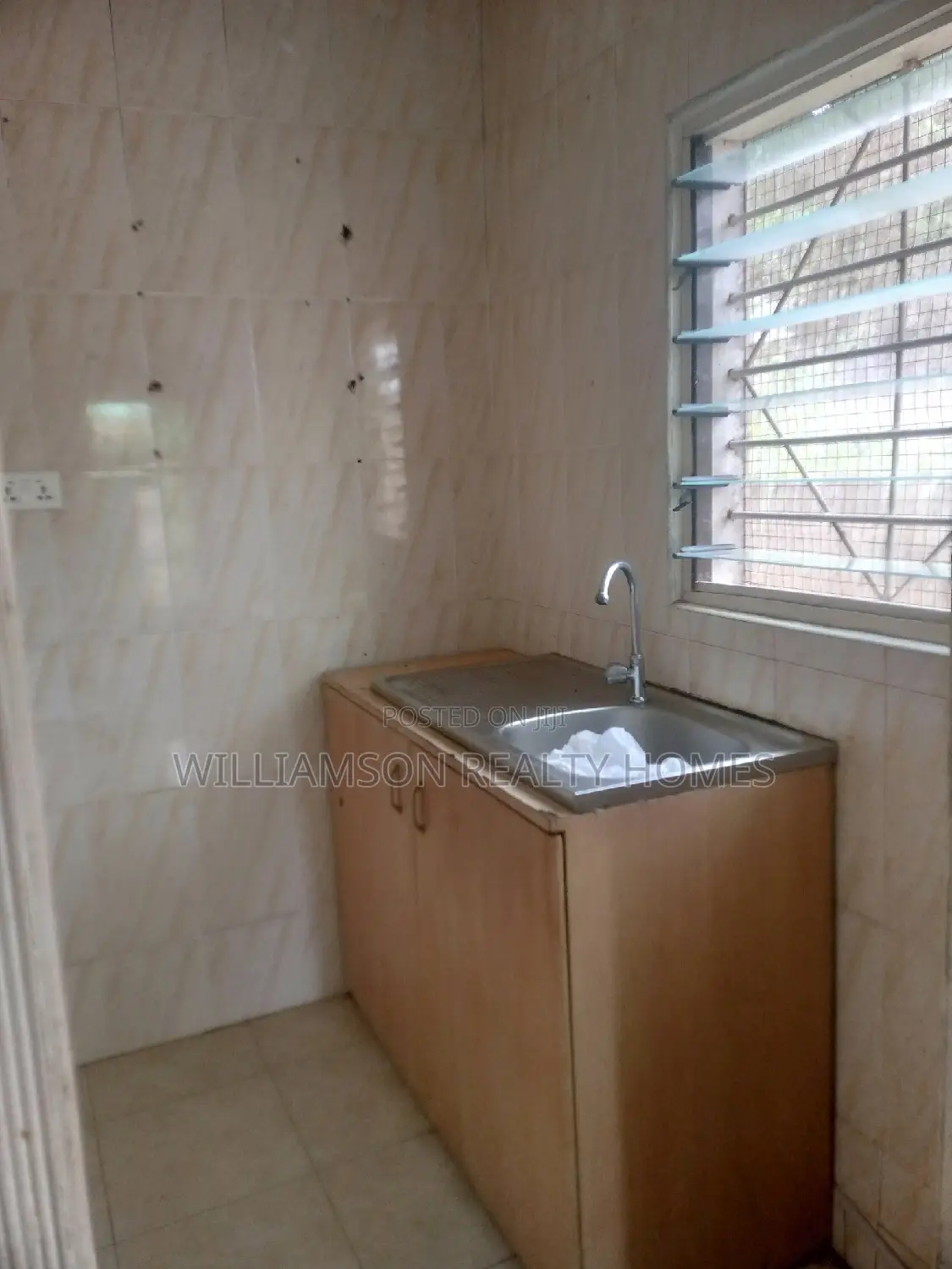 1bdrm Apartment in Hfc Estate, Spintex for rent