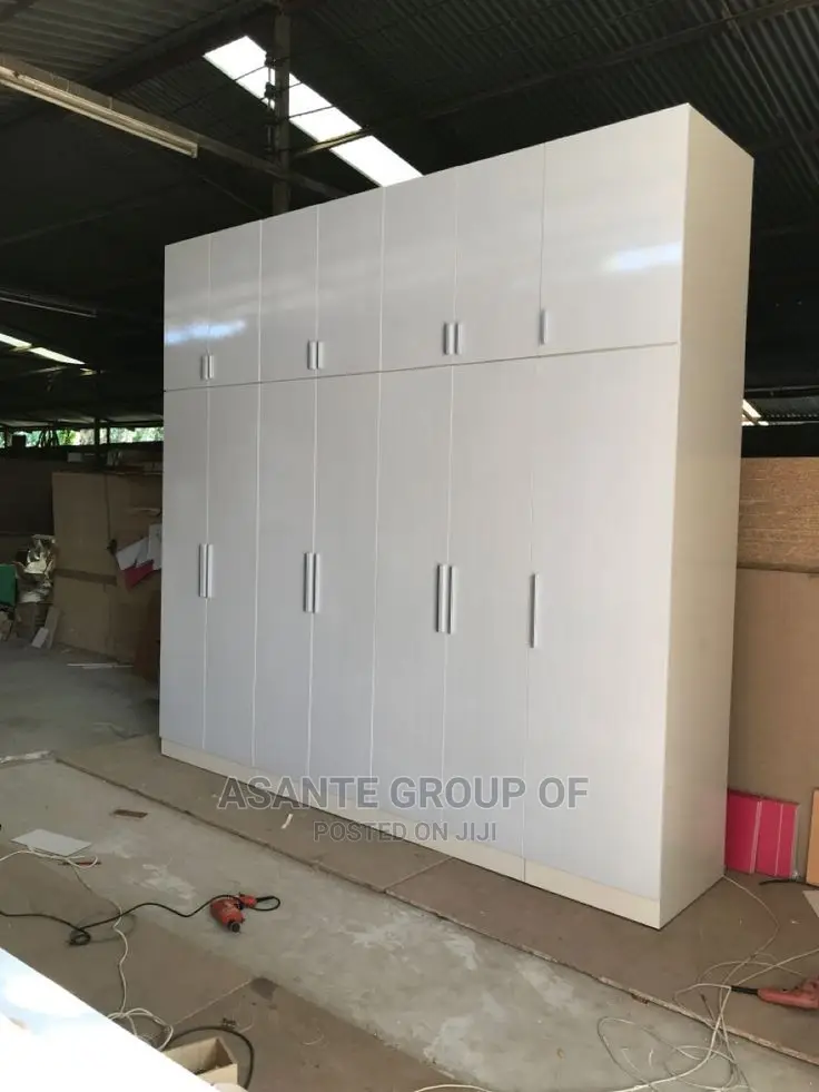 Quality and Affordable Modern Waldrobe