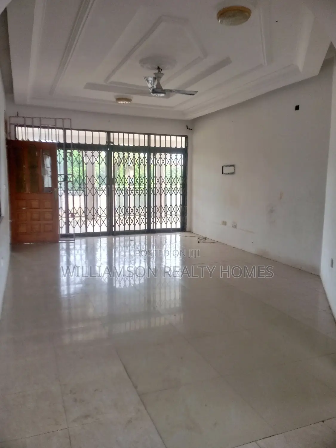 4bdrm Apartment in Hfc Estate, Spintex for rent