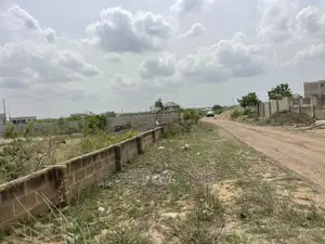 5 Plots of Judgment Land for Sale at West Trasacco Zoomlion